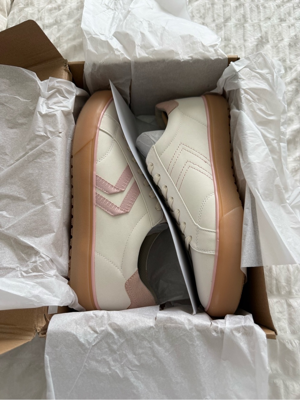 Dr. Scholl's Women's Cream and Pink Platform Sneakers
